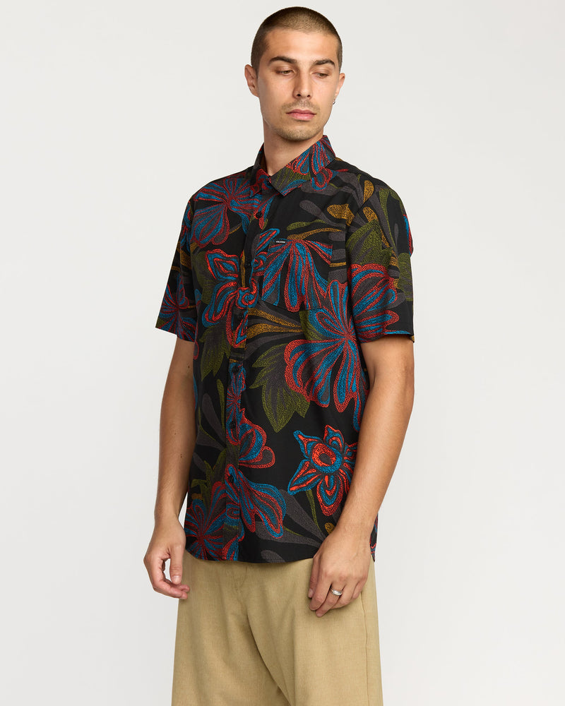 Volcom Men's Rendezvous Floral Short Sleeve Shirt Black Print