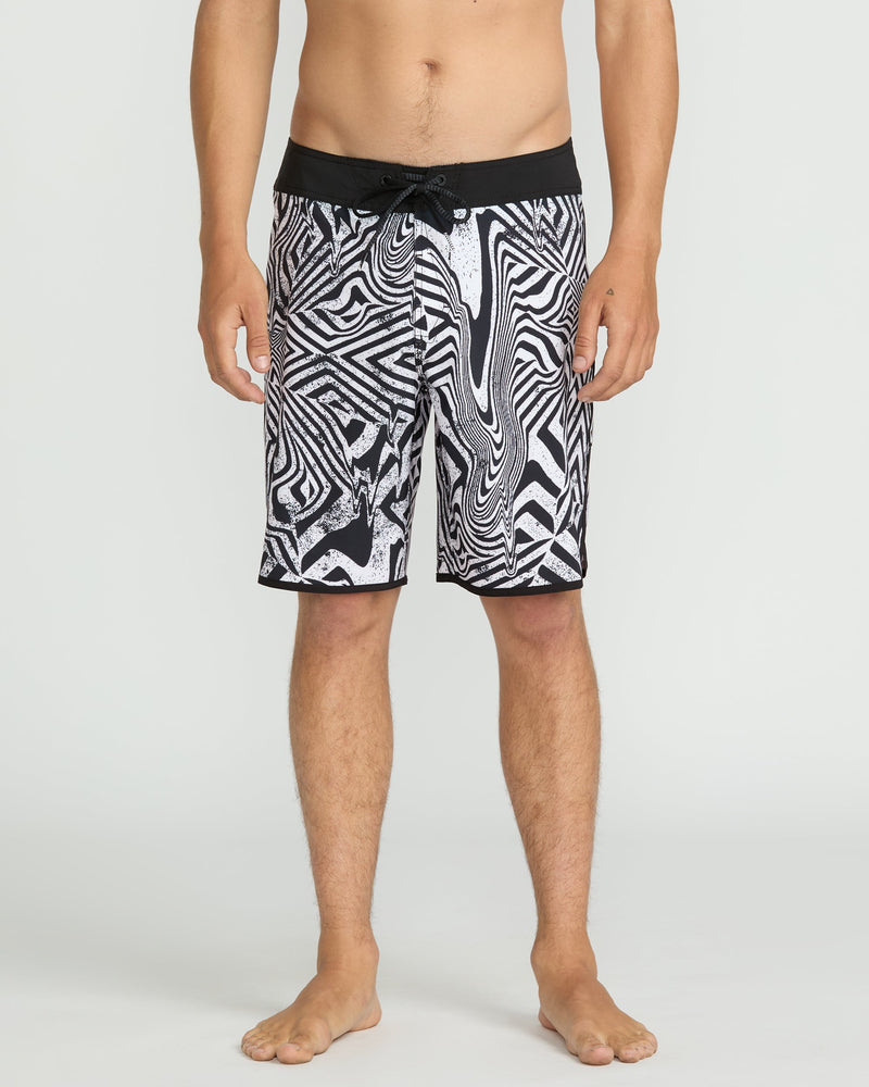 Volcom Men's Infuse Scallop Mod White/Black