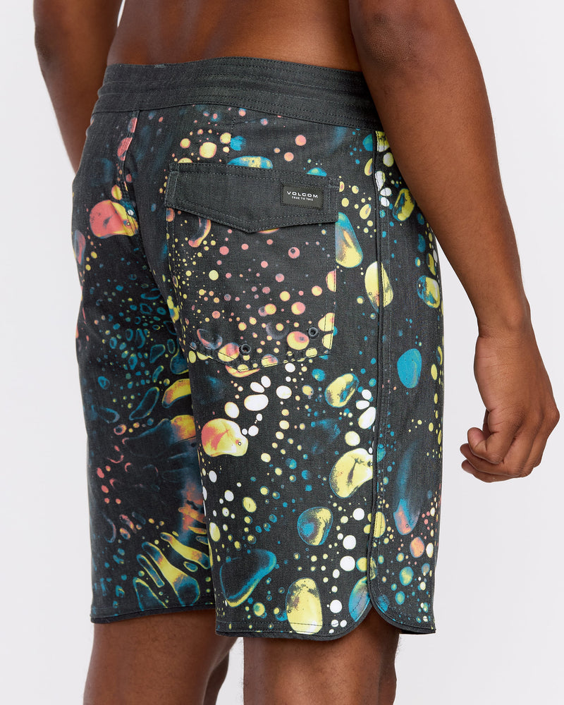 Volcom Men's Excite Stoney Scallop 19" Swim Trunks 