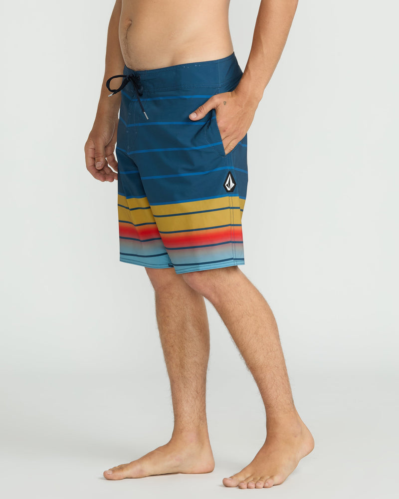 Volcom Men's Quarta Fade Mod Deep Blue