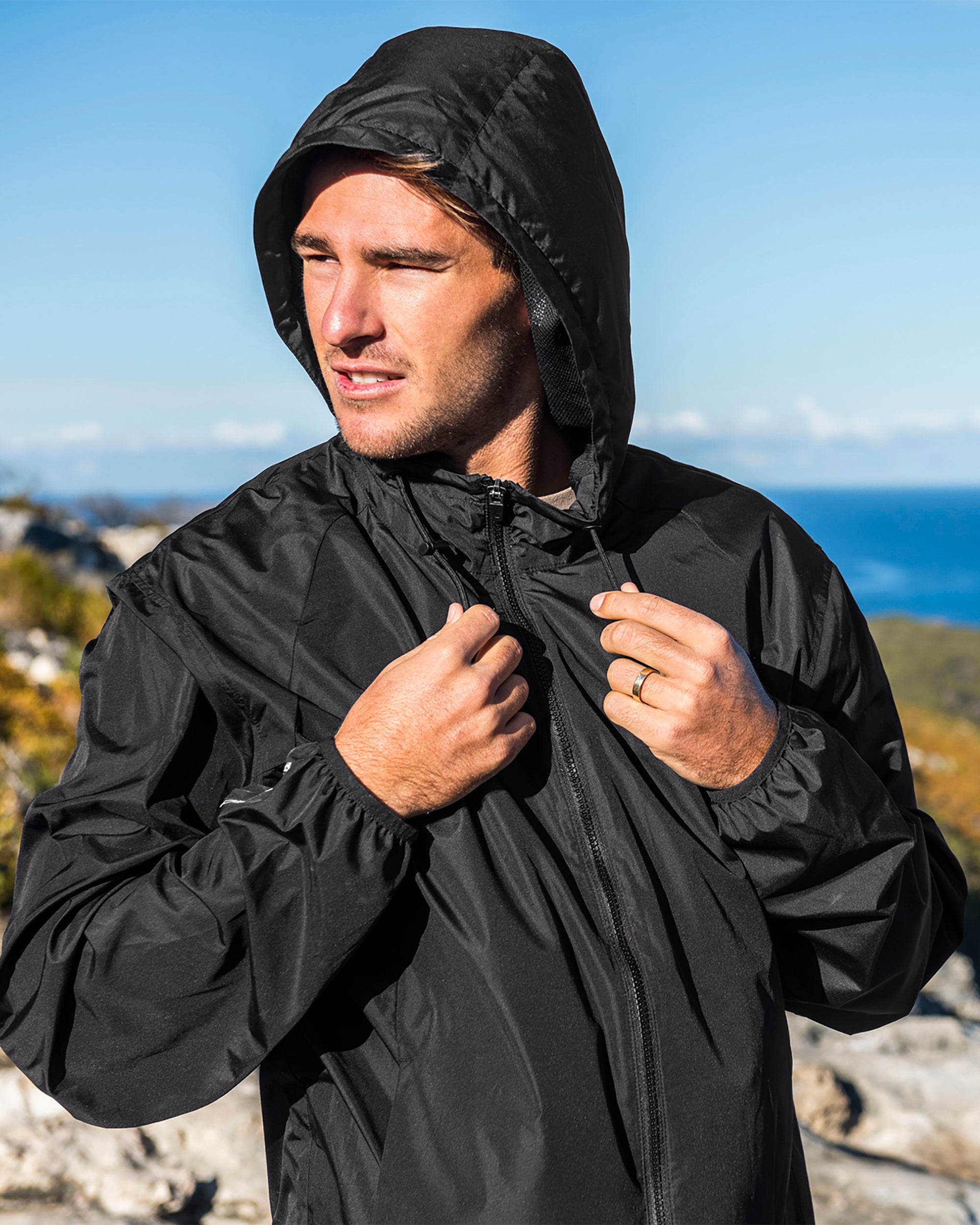 WAVE JACKET WATER REPELLENT 黒　BLACK Men's Wavern Jacket - Volcom