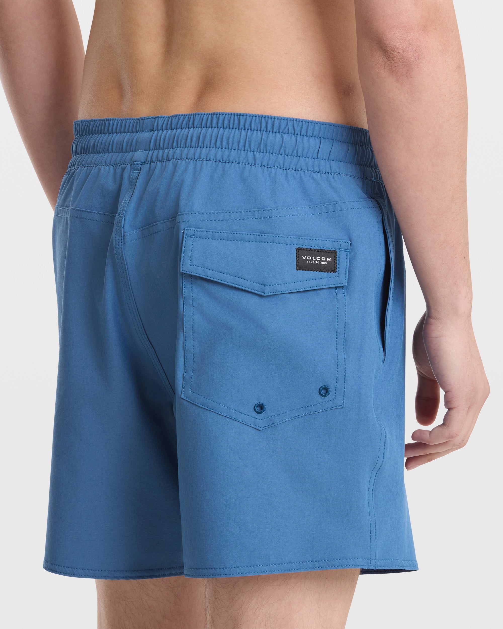 SOLOV DAY&SWIMPANTS ブルー　サイズ 2 Men's Lido 2 Solid Trunks - Volcom