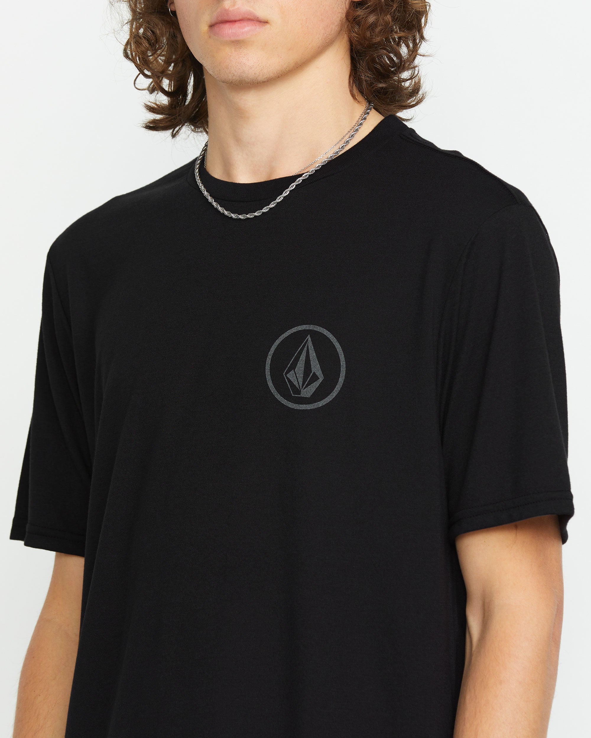 STONE  クルーネック ロゴワッペン Tシャツ ブラック S Men's Stone Tech Short Sleeve Tee - Volcom