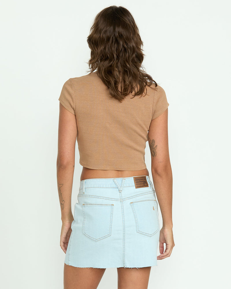 Volcom Women's 1991 Mid Short Sleeve Tee Hazelnut