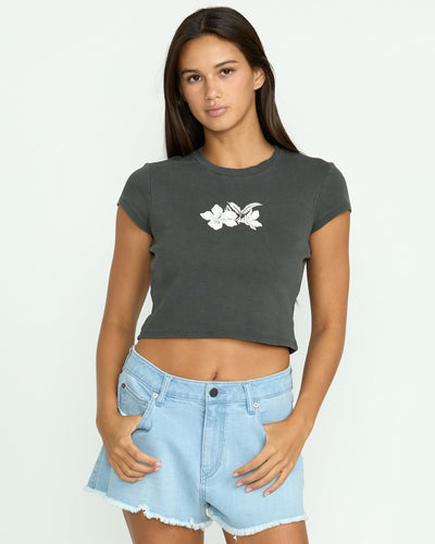 Volcom Women's 1991 Mid Short Sleeve Tee Vintage Black