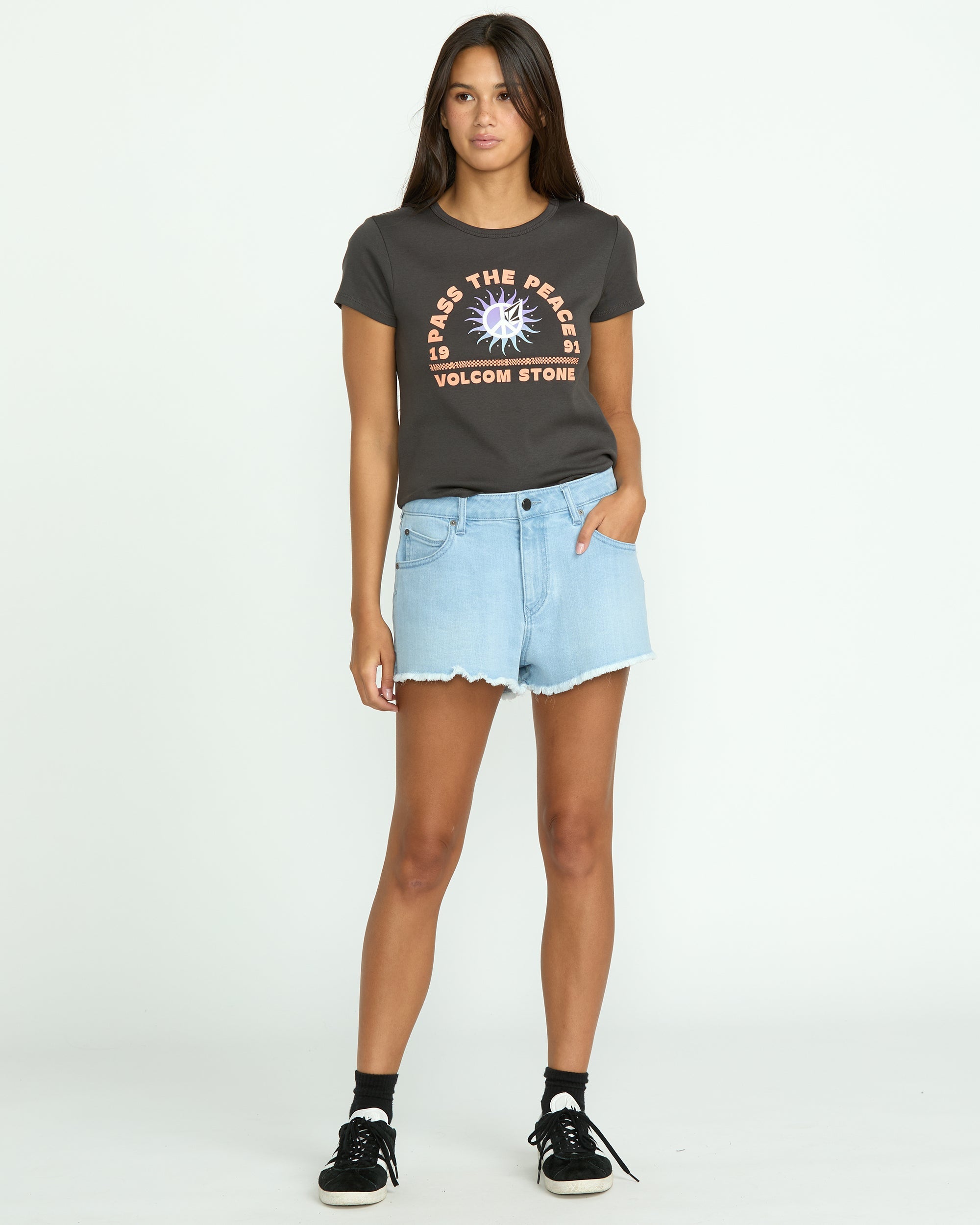 【中古美品】SUMMIT WORLD ストーム 14ポンド Women's 1991 Stoned Denim Shorts - Volcom