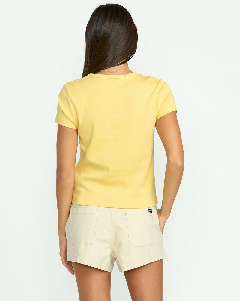 Volcom Women's Have A Clue Tee Dust Yellow