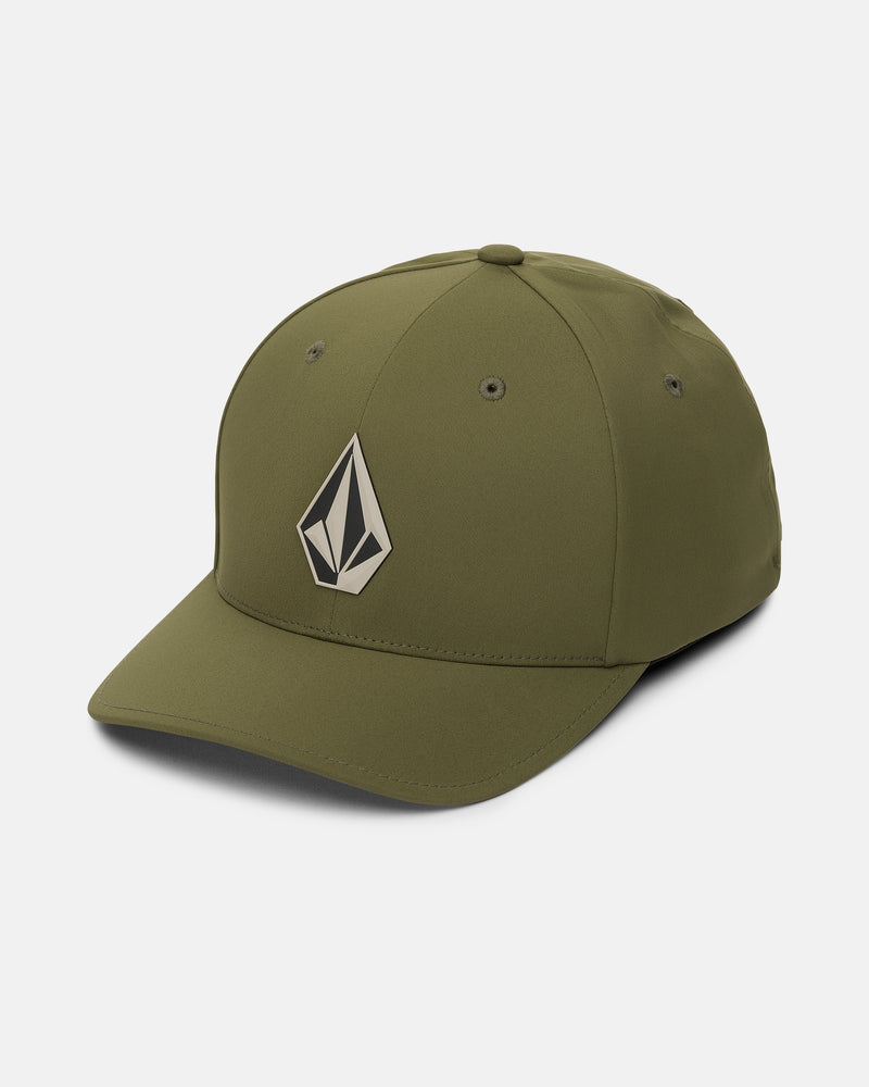 The Volcom Men’s Stone Tech Flexfit Delta is an olive green baseball cap, featuring a curved brim and a silver 3D Stone logo on the front. Crafted from performance fabric, it is displayed against a plain white background.