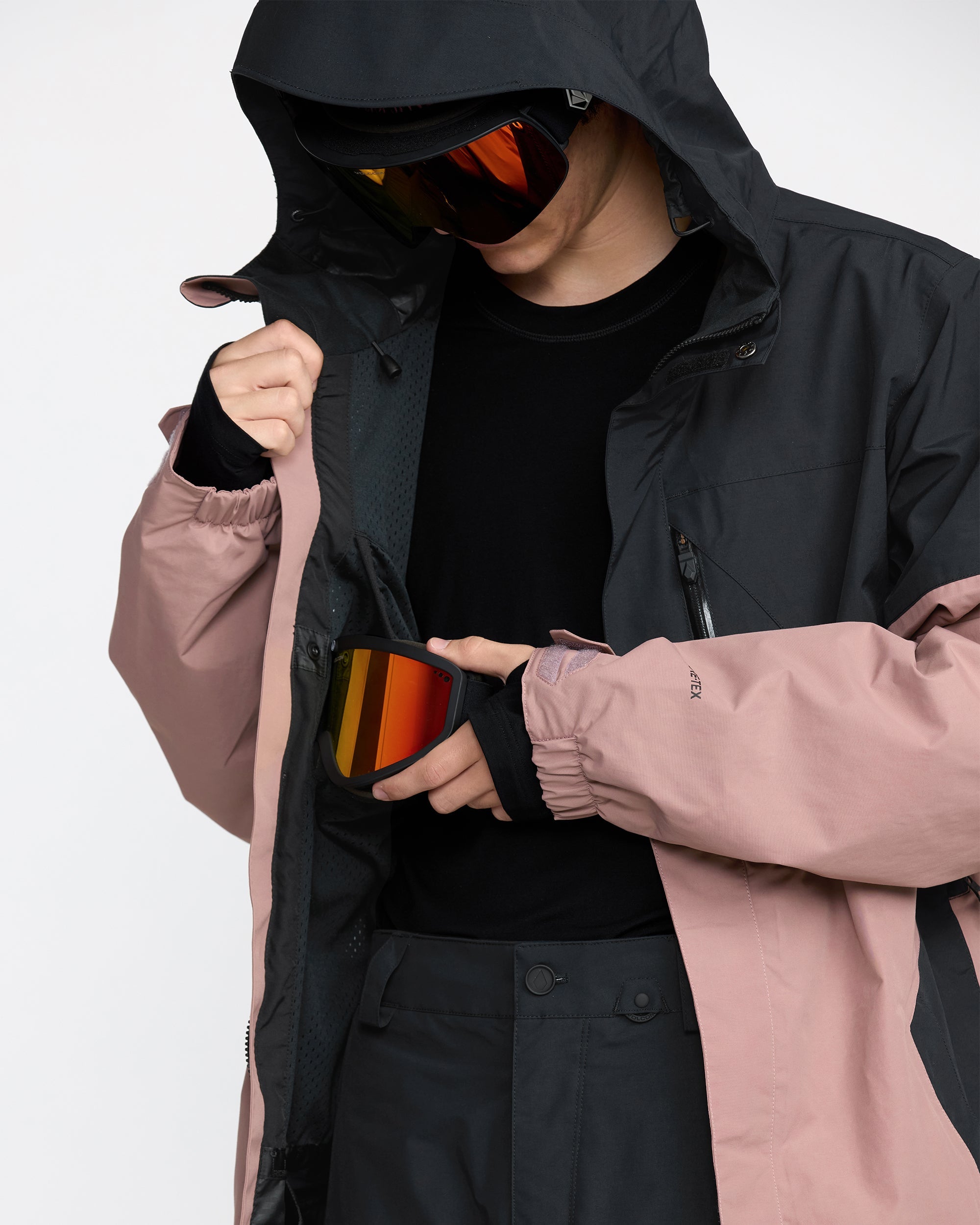 Men's L Insulated Gore-Tex Jacket - Volcom Men's L Insulated Gore-Tex Jacket - Volcom