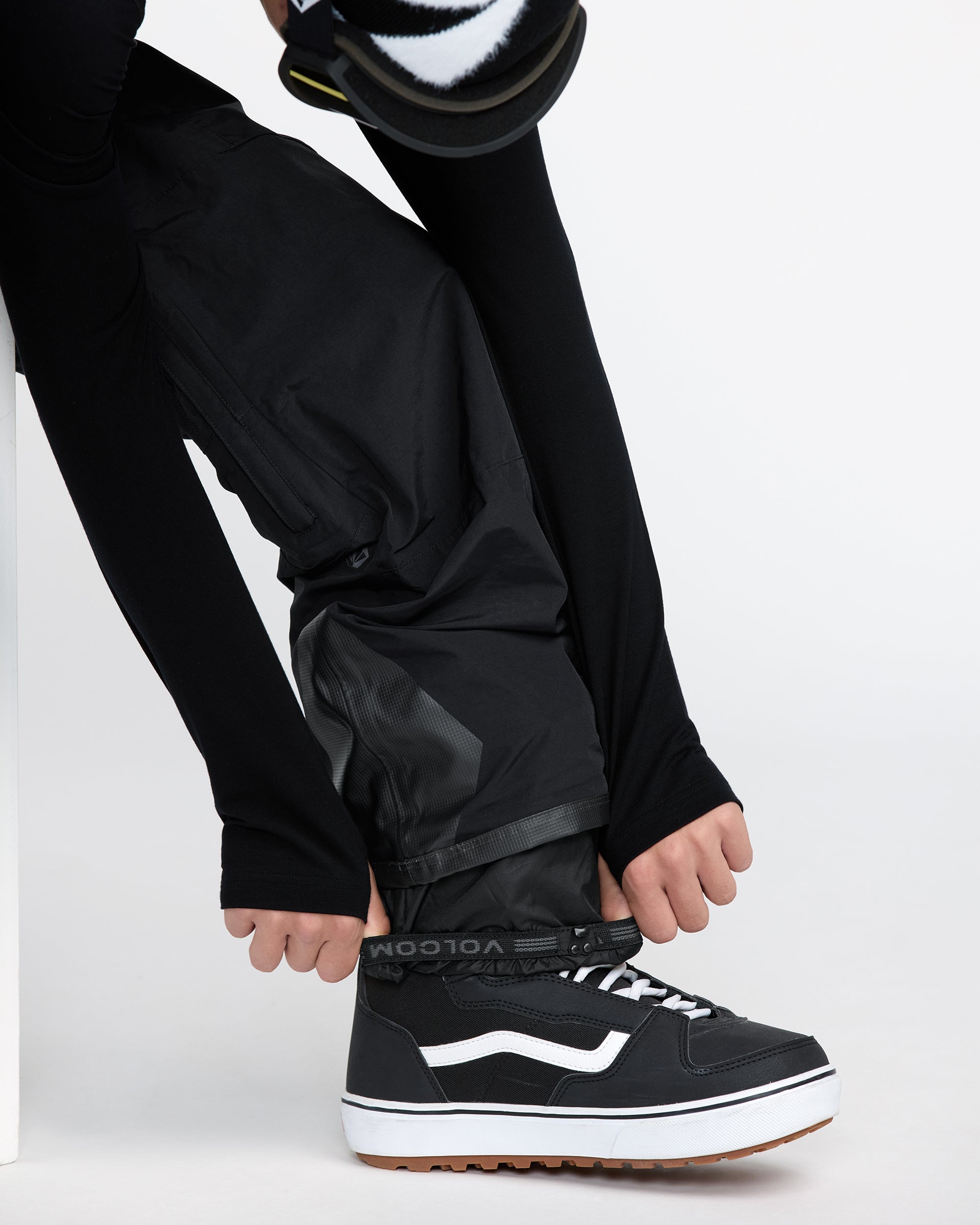 Volcom Men's Rain Gore-Tex Bib Overall Black