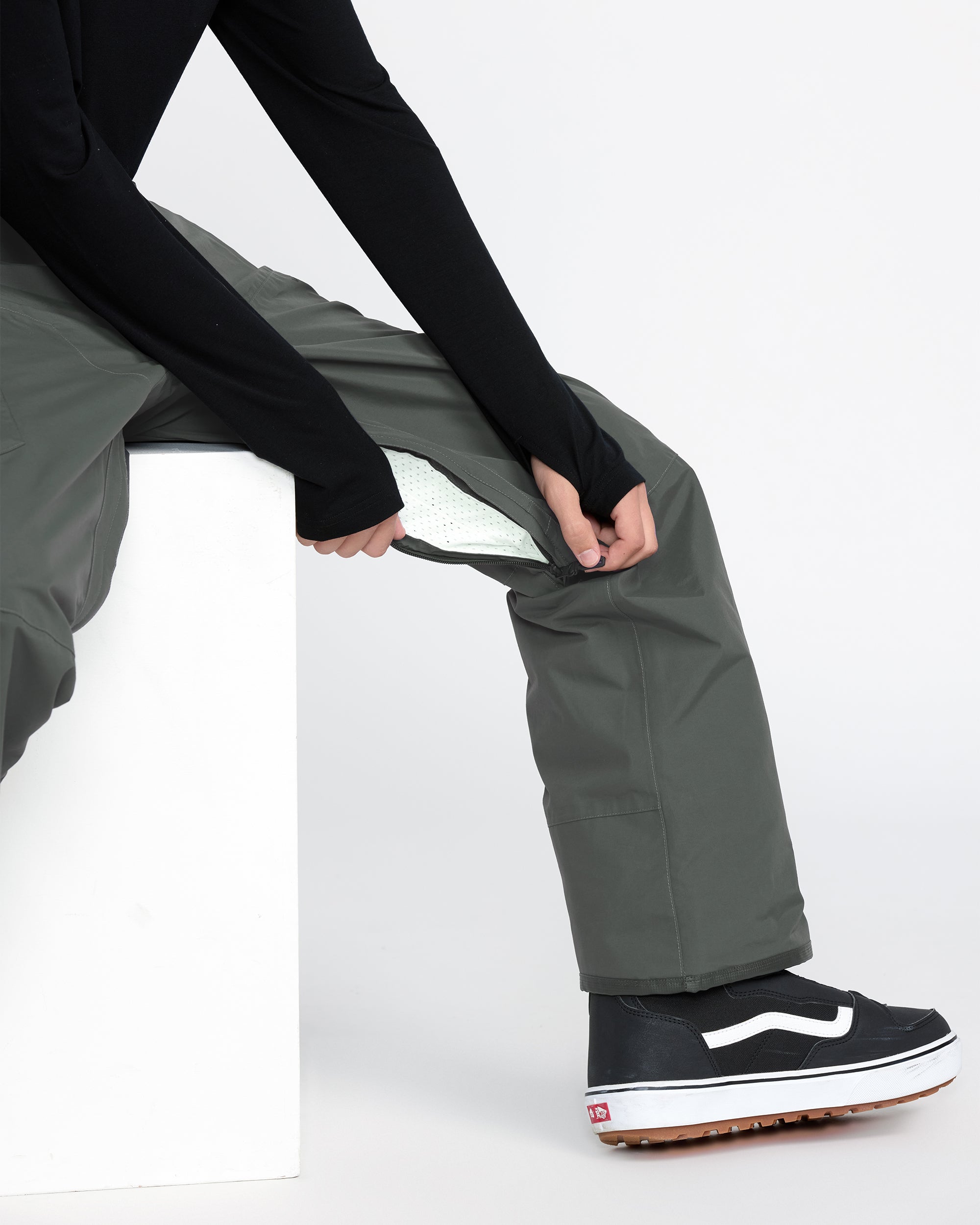 Men's L Gore-Tex Pants - Volcom