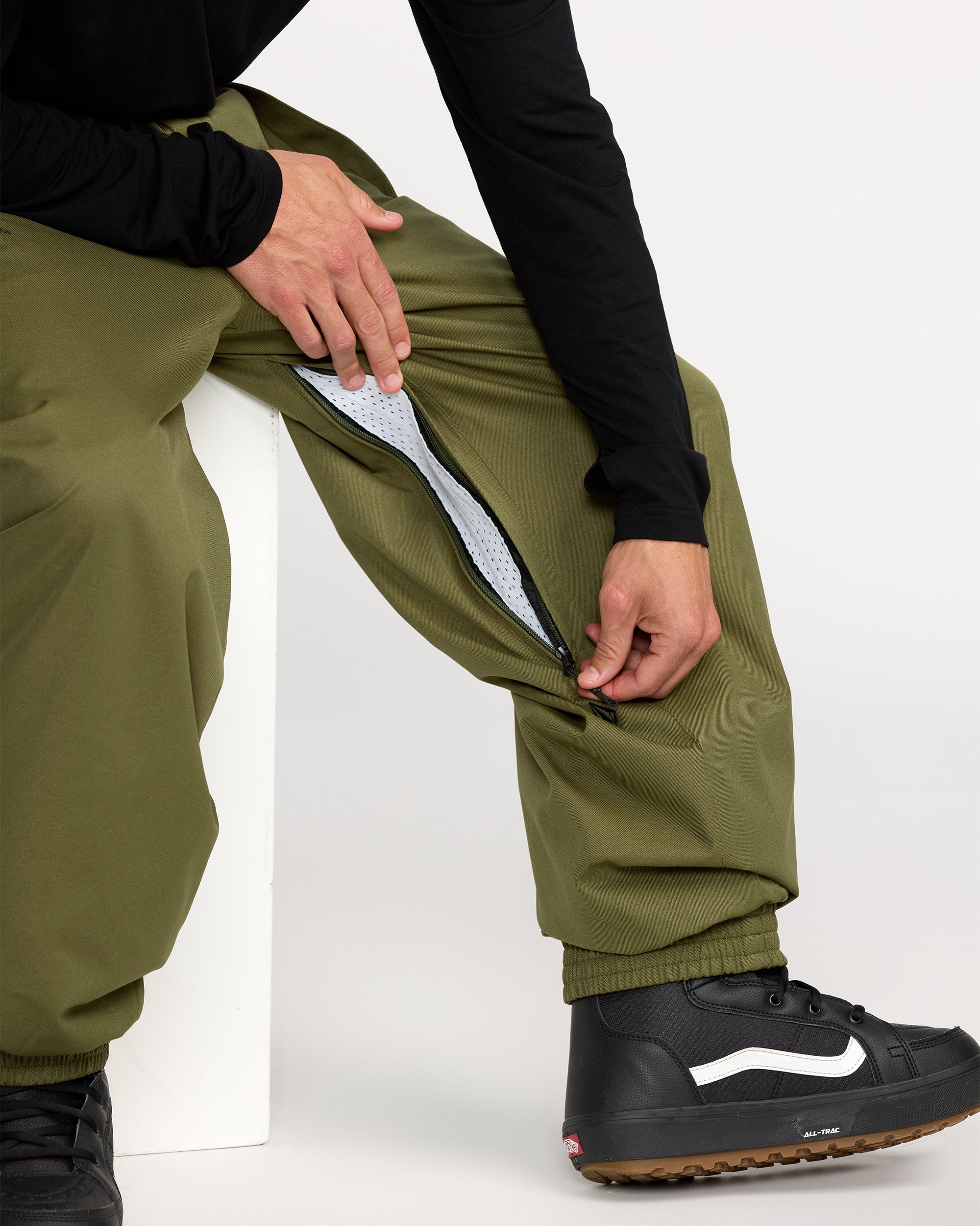 Volcom Arthur 20K Pant M カーキ　新品タグ付き Men's Arthur 20K Pants - Volcom