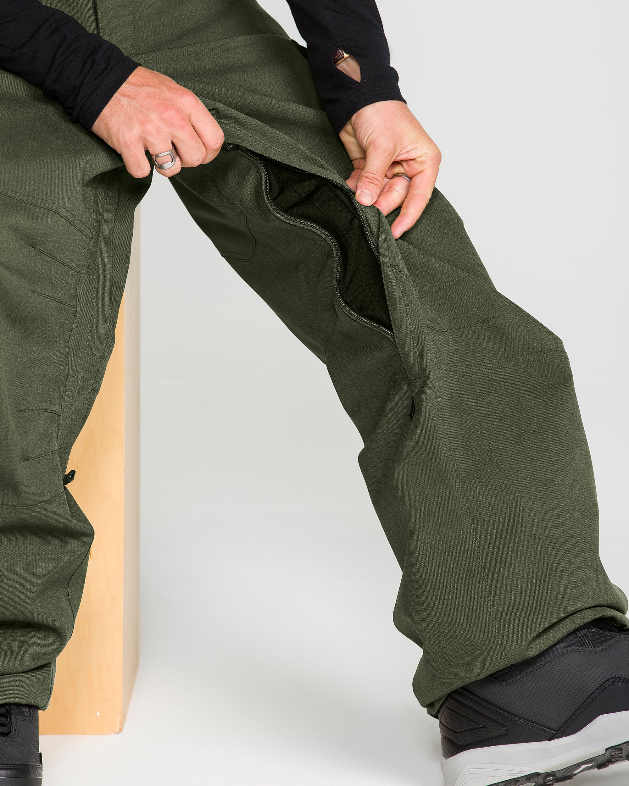 Men's Nwrk 20K Baggy Pants - Volcom