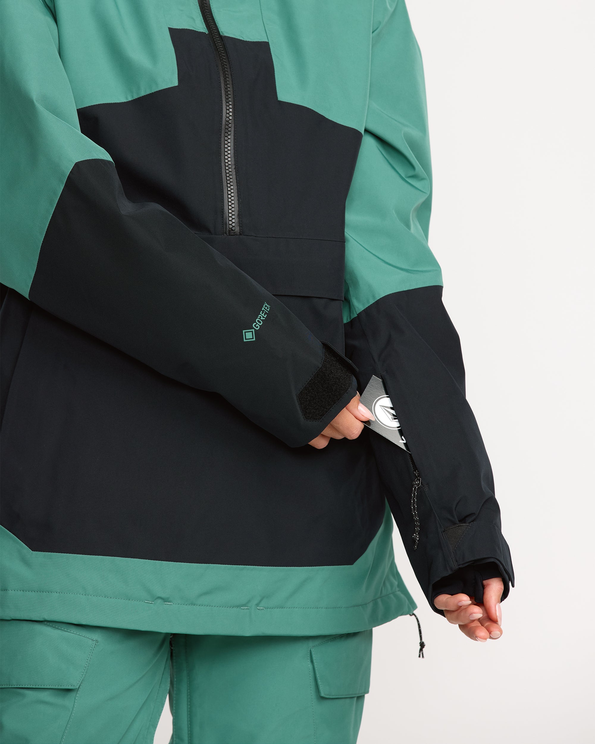 Women's Fern Insulated Gore Pullover - Volcom