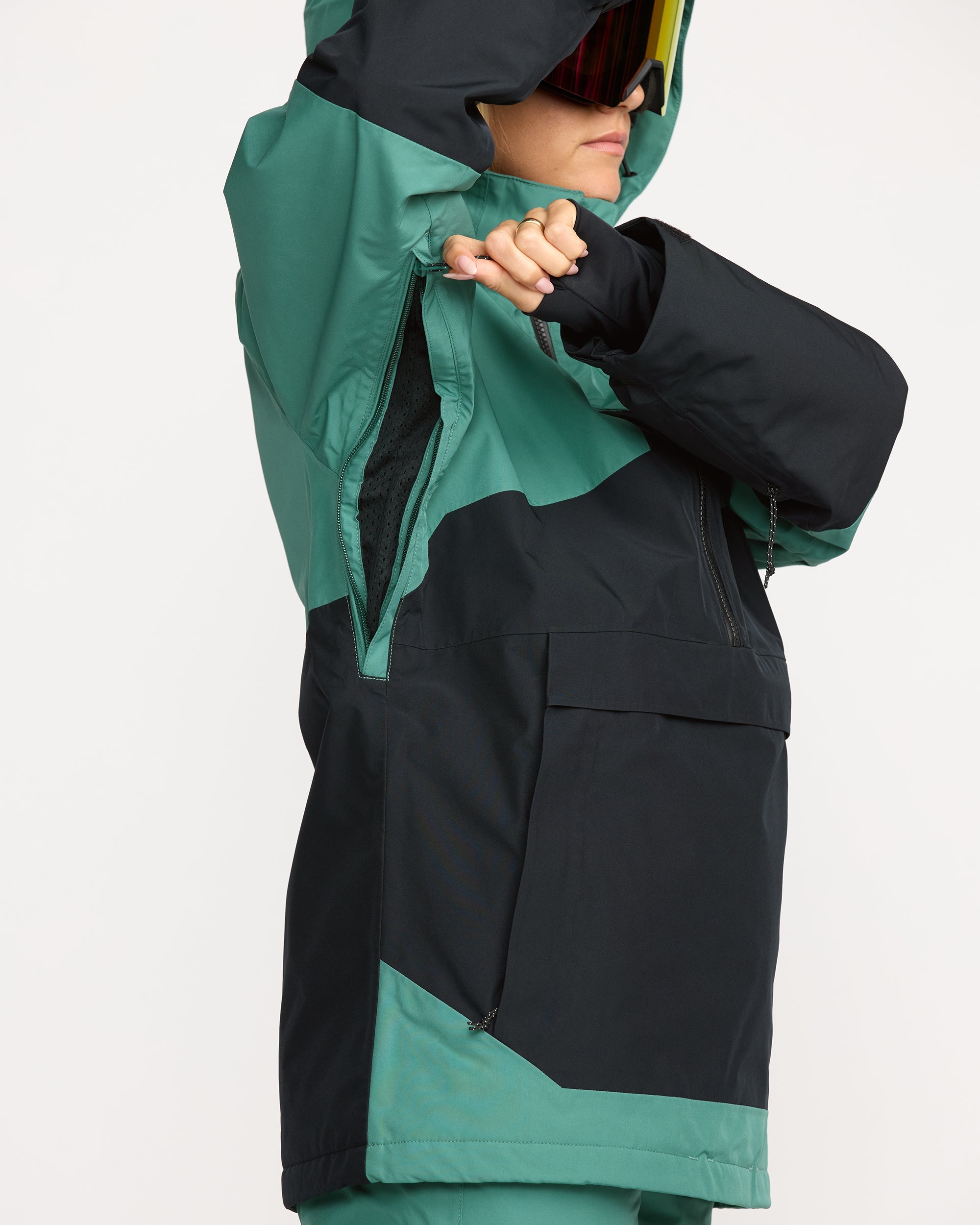 Women's Fern Ins Gore Pullover - Volcom