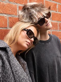 True Sunglasses - Gloss Black/Gray