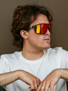 Macho Sunglasses - Matte Black/Gray Red Chrome