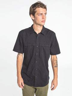 Layne Short Sleeve Shirt - Black (A0442100_BLK) [2]