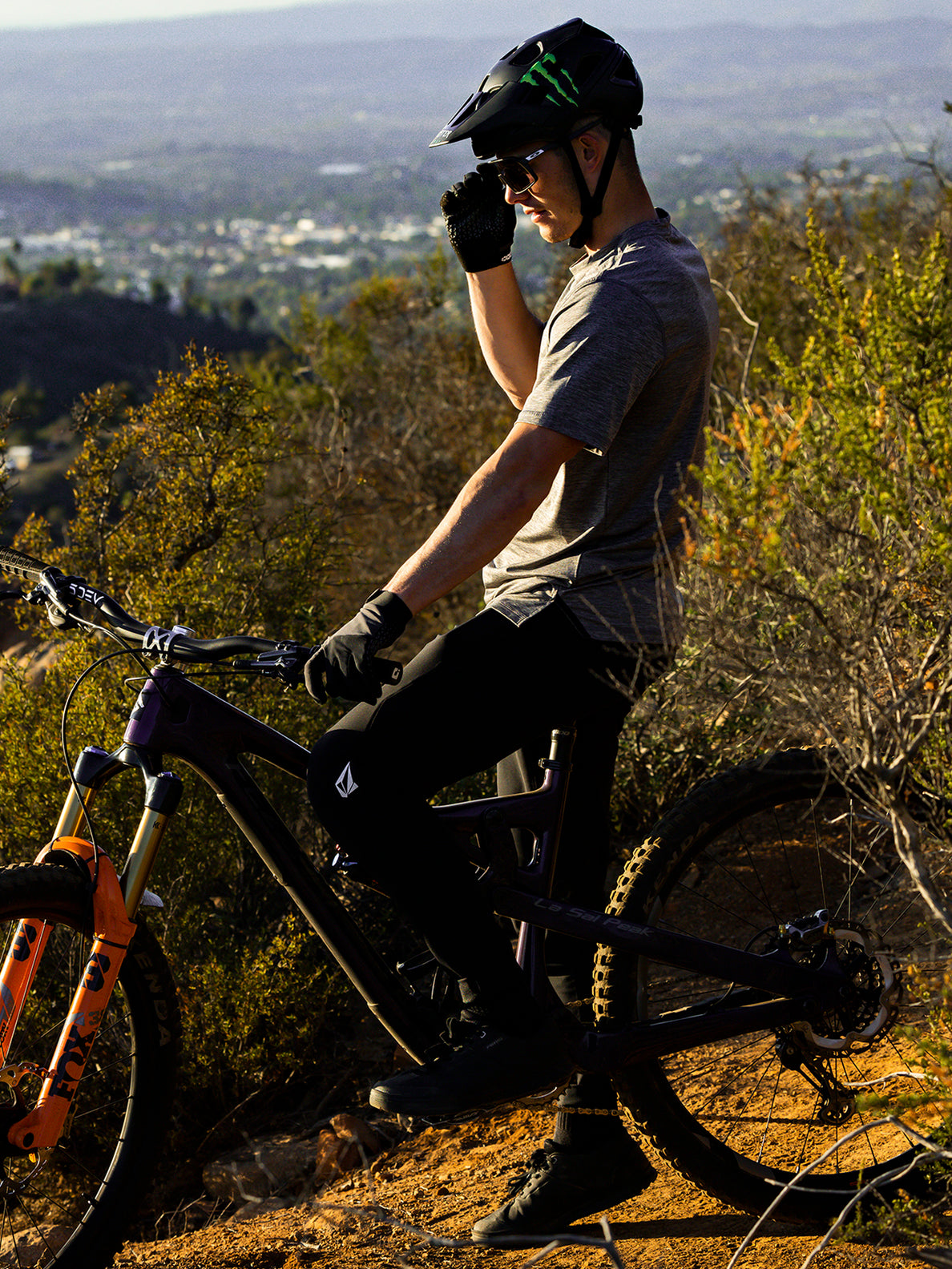 Versatility Bike Pants  Highly protective freeriding pants in