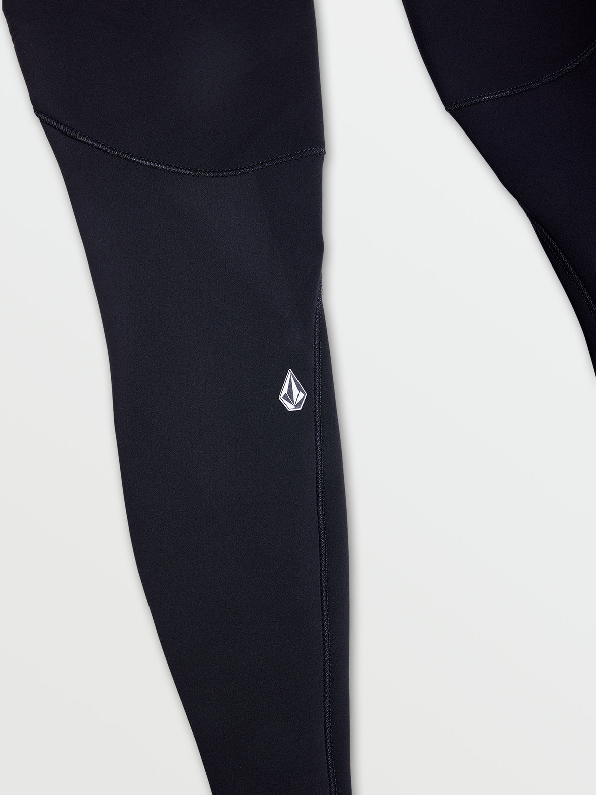 Modulator 4/3mm Long Sleeve Chest Zip Wetsuit - Black (2022) – Volcom US