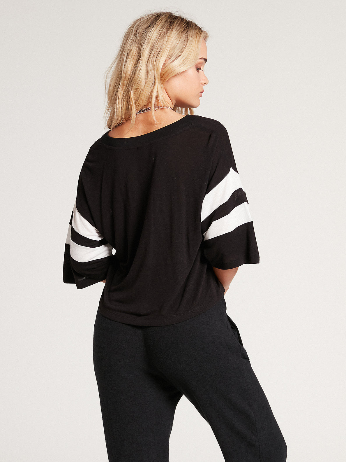Lived In Lounge Cropped Short Sleeve Tee - Black (B0132101_BLK) [B]